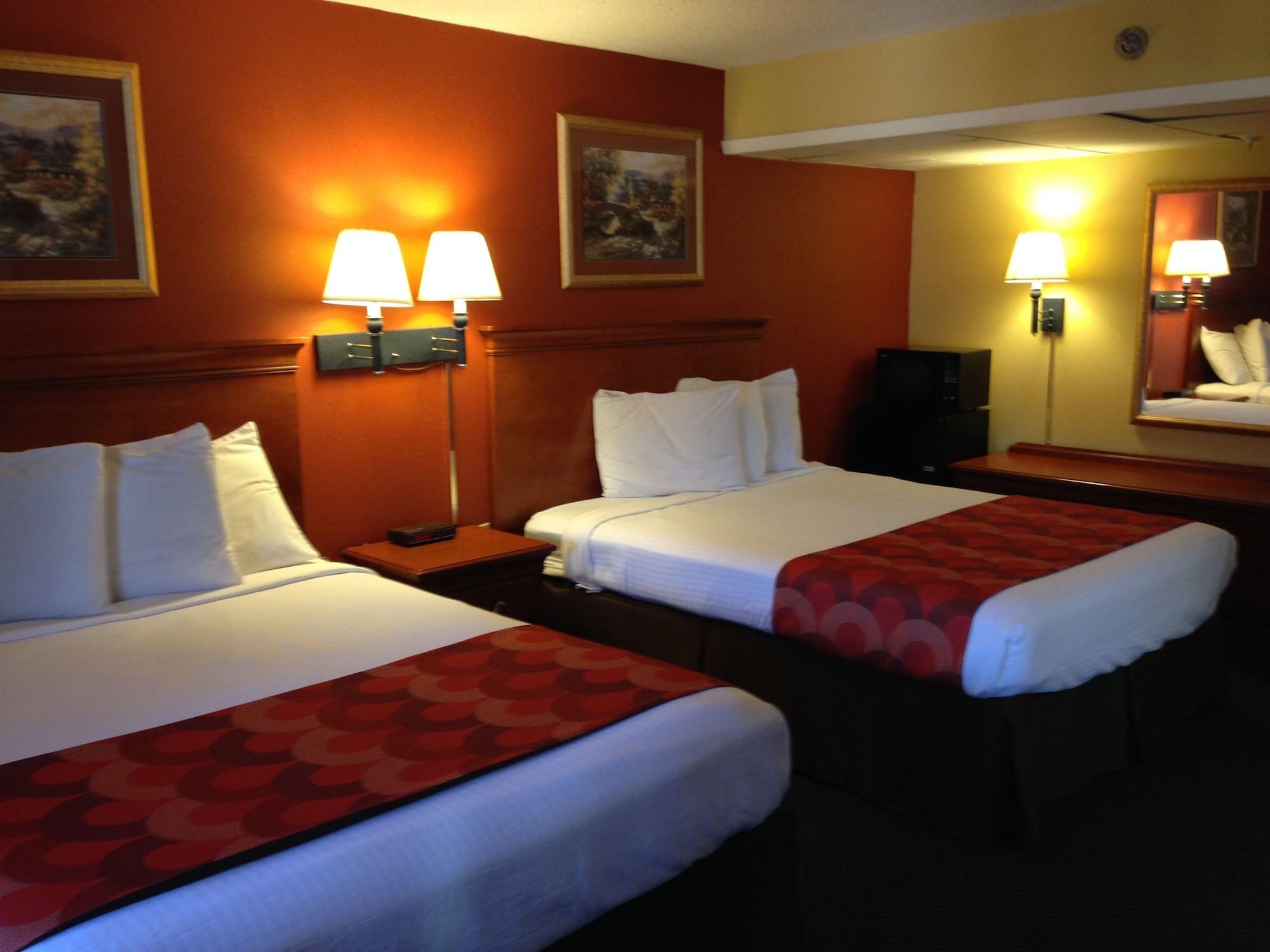 Super 8 By Wyndham Downtown Gatlinburg At Convention Center Exterior foto